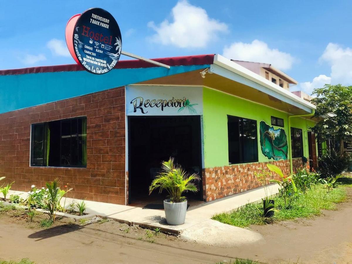 Hostel Tortuguero 7Backpackers Dış mekan fotoğraf