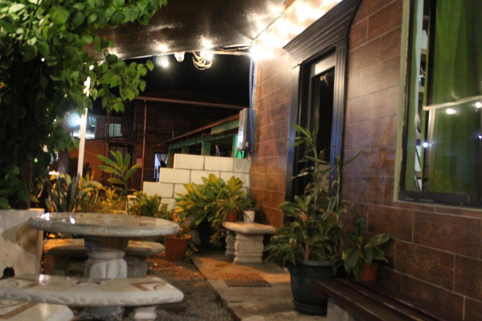 Hostel Tortuguero 7Backpackers Dış mekan fotoğraf